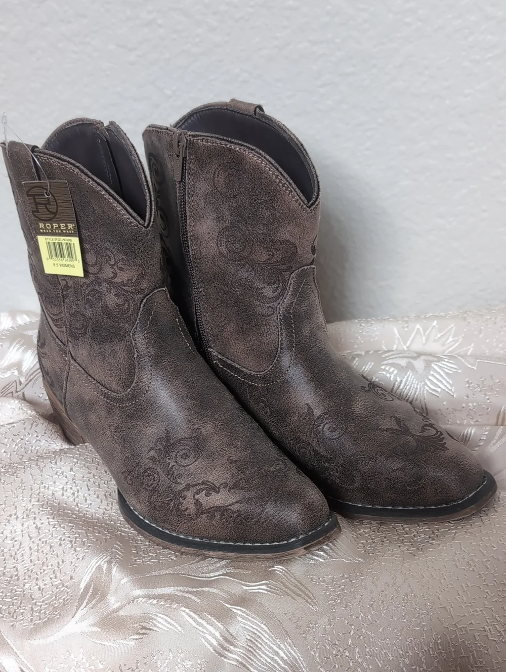 Roper Women's Brown Western Ankle Boots